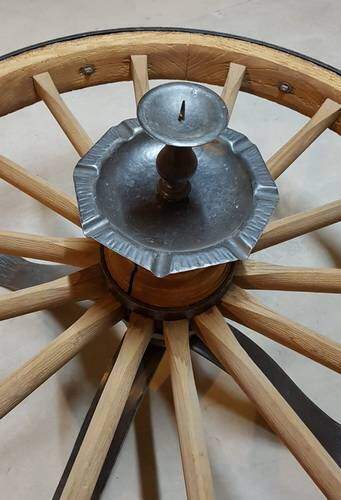 Wagenradtisch Detail