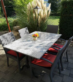 Granittisch eckig