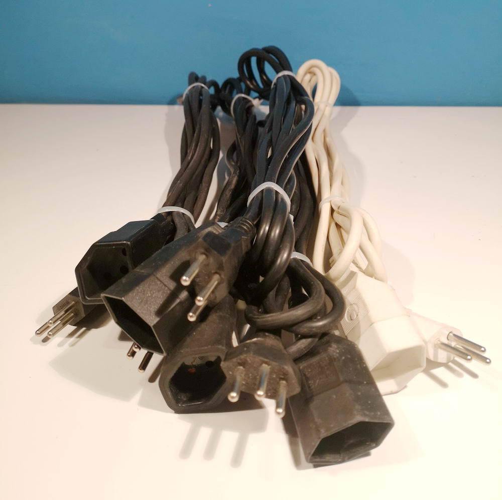 IMG_20241218_000142-v1 Verlängerungskabel